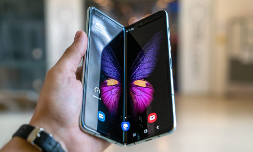 dual screen foldable smartphone